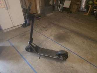 Boosted REV Electric Scooter + 2 Tires And Tubes + 1 Charger