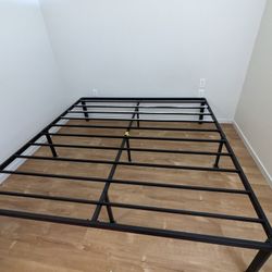 King Size Metal Platform bed Frame 