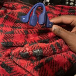 Shokz Openrun Wireless Temple Headphones 