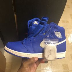 Air Jordan 1 Hyper Royal; DS; Size 10