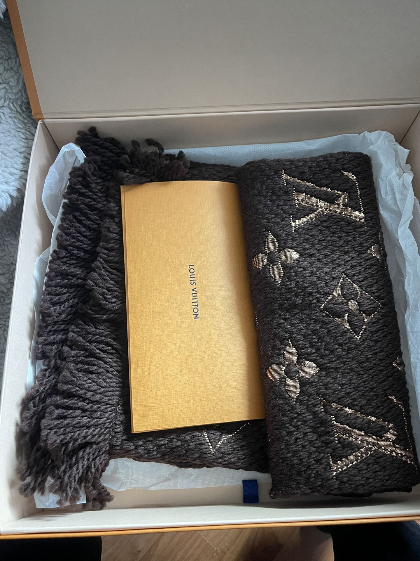 Louis Vuitton monogram Scarf