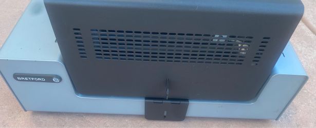 Bretford H3634LL/A charging station for 10 iPads or phones