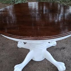 Pedestal Claw Toe Dining Table/Claw Foot/Distressed/Rustic/Antique/Collectable/Oak/ Solid Wood/Country/Farmhouse/Rare/White/Round/Excellent Condition