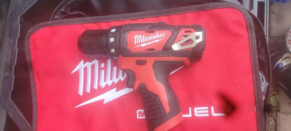 Milwaukee Drills 