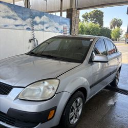 2007 Kia Rio lx
