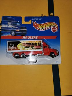 Hot Wheels Haulers McDonald's Very Big Mac Truck