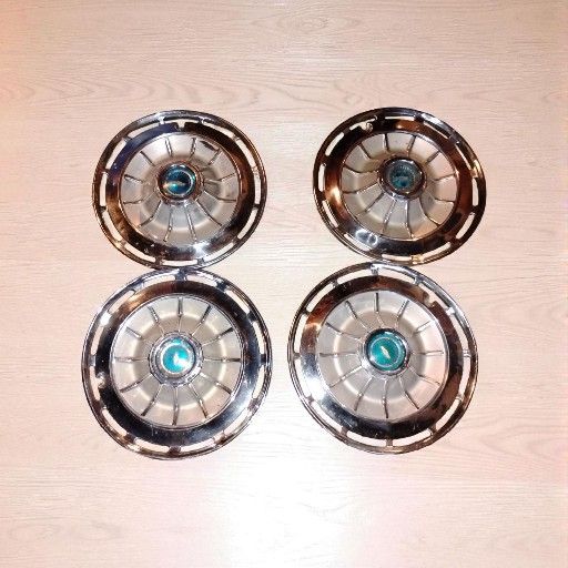 1962 Chevrolet Impala Hubcaps