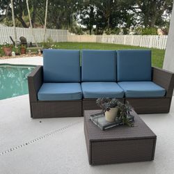 Modern Outdoor Wicker Patio Sofa & Coffee Table Set – Weather-Resistant Cushions
