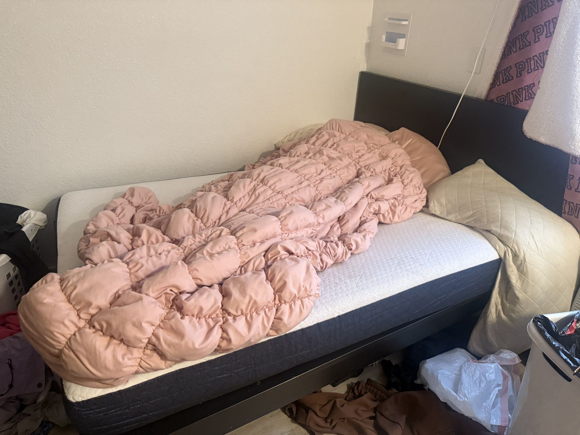 Small Couch And Full Size Bed