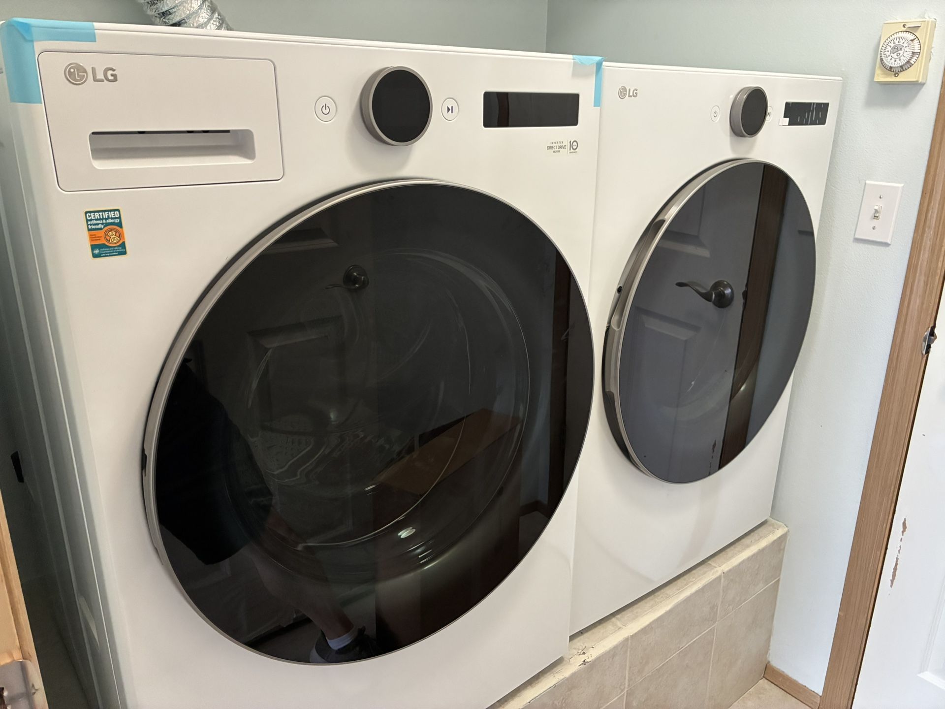 LG Washer & Dryer (Front Load/High Efficiency) *NEW* Must Sell Moving