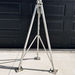5th Wheel Tripod Stabilizer 