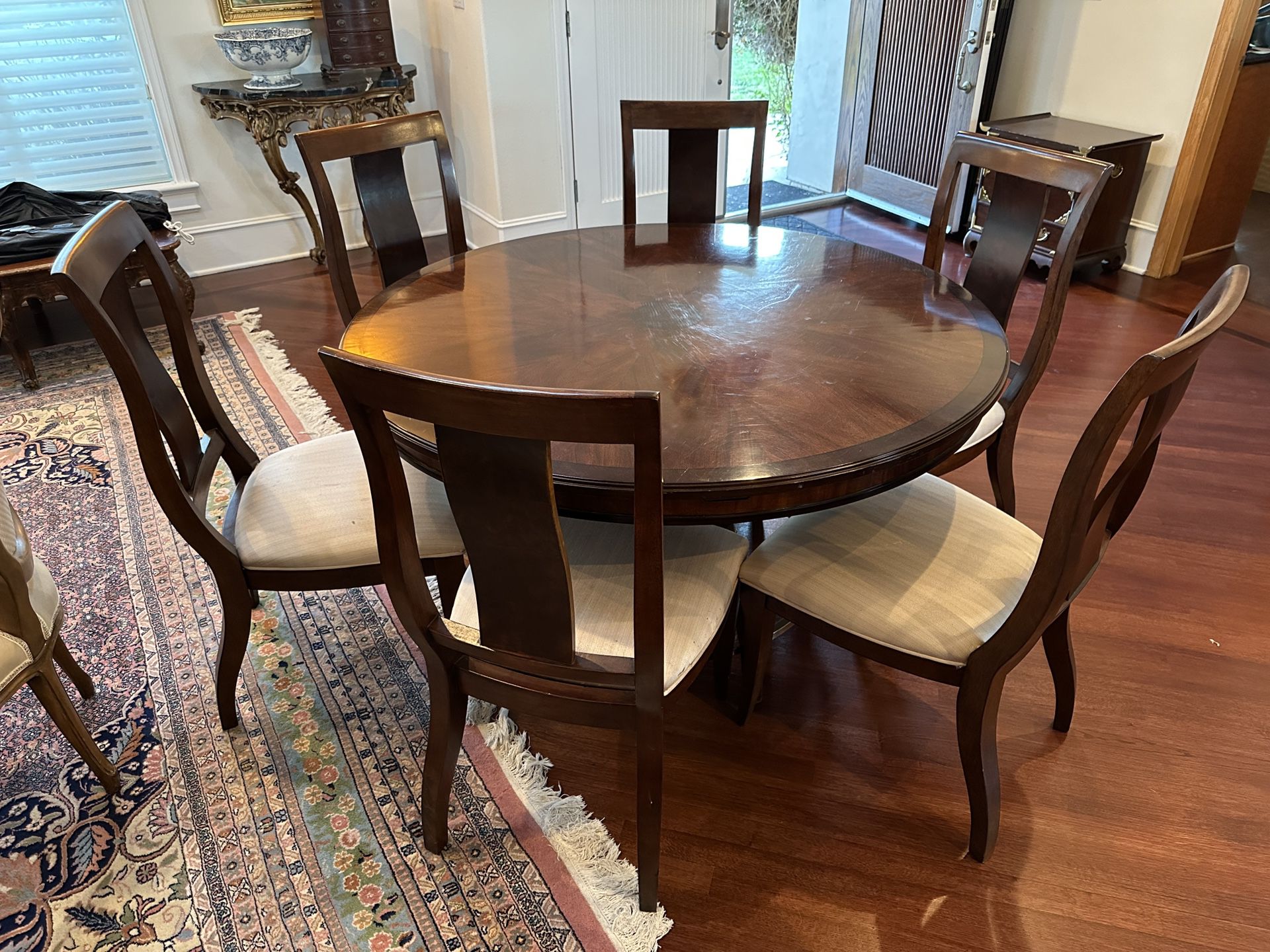 Round Dining Table with 6 Chairs and leaves