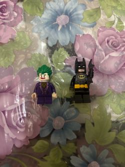 Batman and joker minifigure