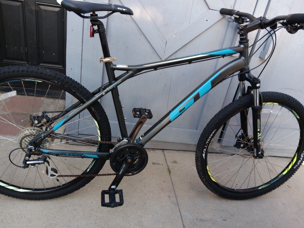 GT. AGGRESSOR. 27.5 Tires