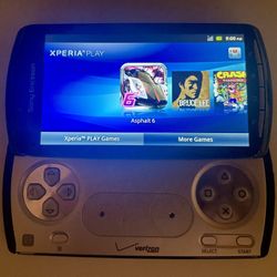 Sony Ericsson Xperia Play Android Handheld Phone
