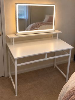 White Desk / Vanity and led mirror