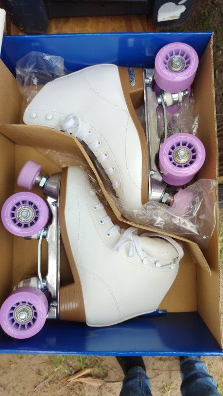 Roller Skates 