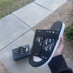Dior Designer Slide 