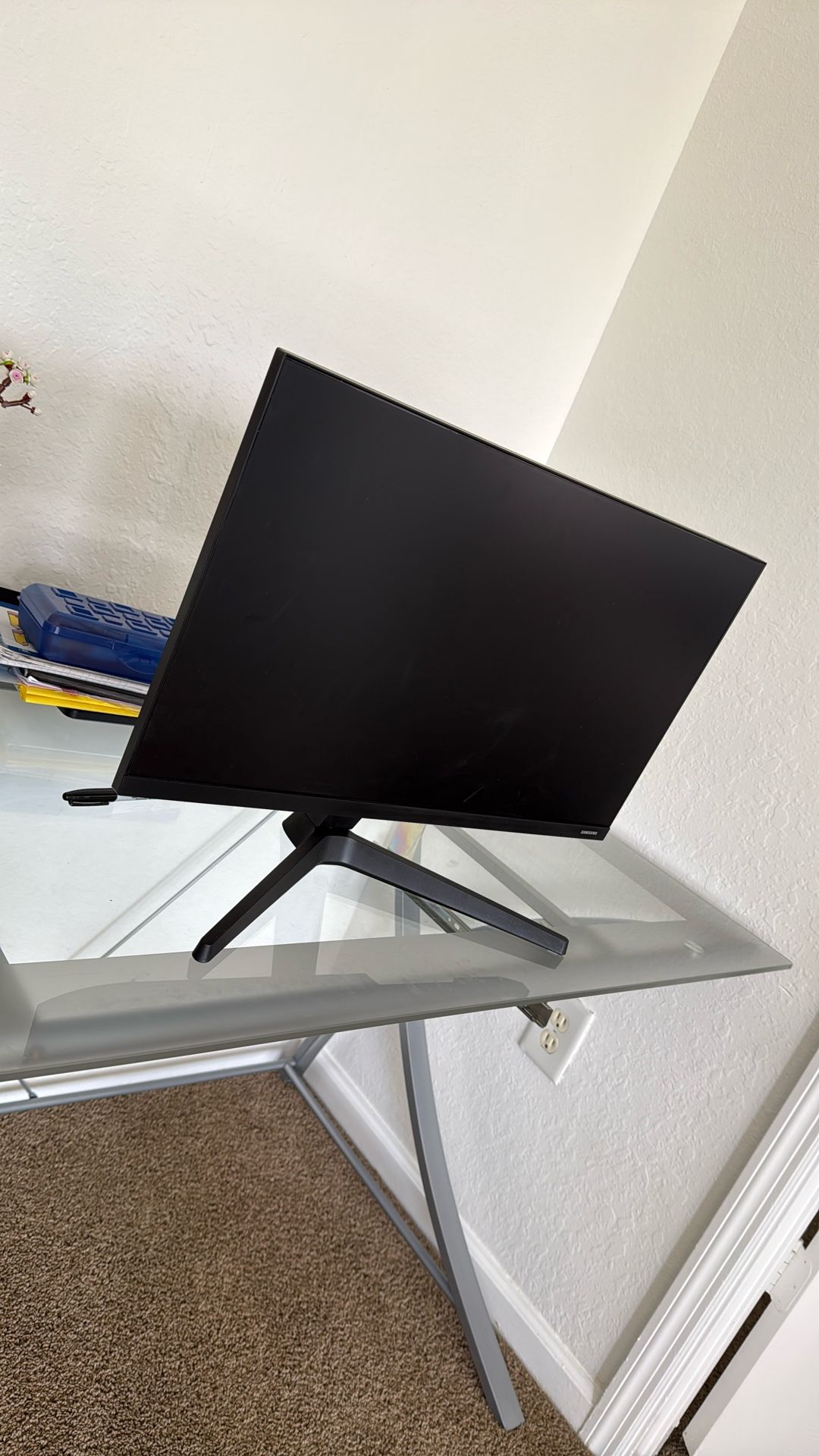 Samsung 24” Monitor – Model F24T350FHN – Like New!
