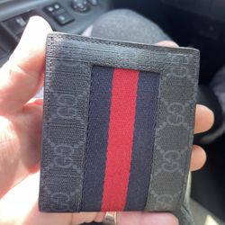 Gucci Supreme Wallet 