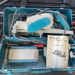 Makita Power Planer Model:1100 In Metal Box Handheld Planer