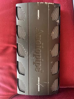 Audio pipe bass amp