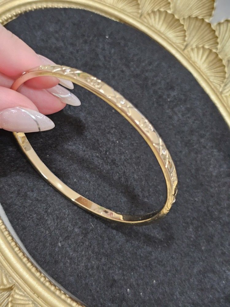 Light Gold Antique Bangle