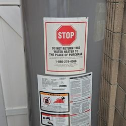 Rheem Water Heater 38 Gals, Good Work Condition.