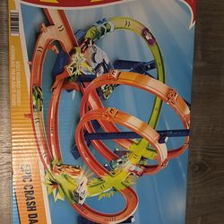Hot Wheels Epic Crash dash