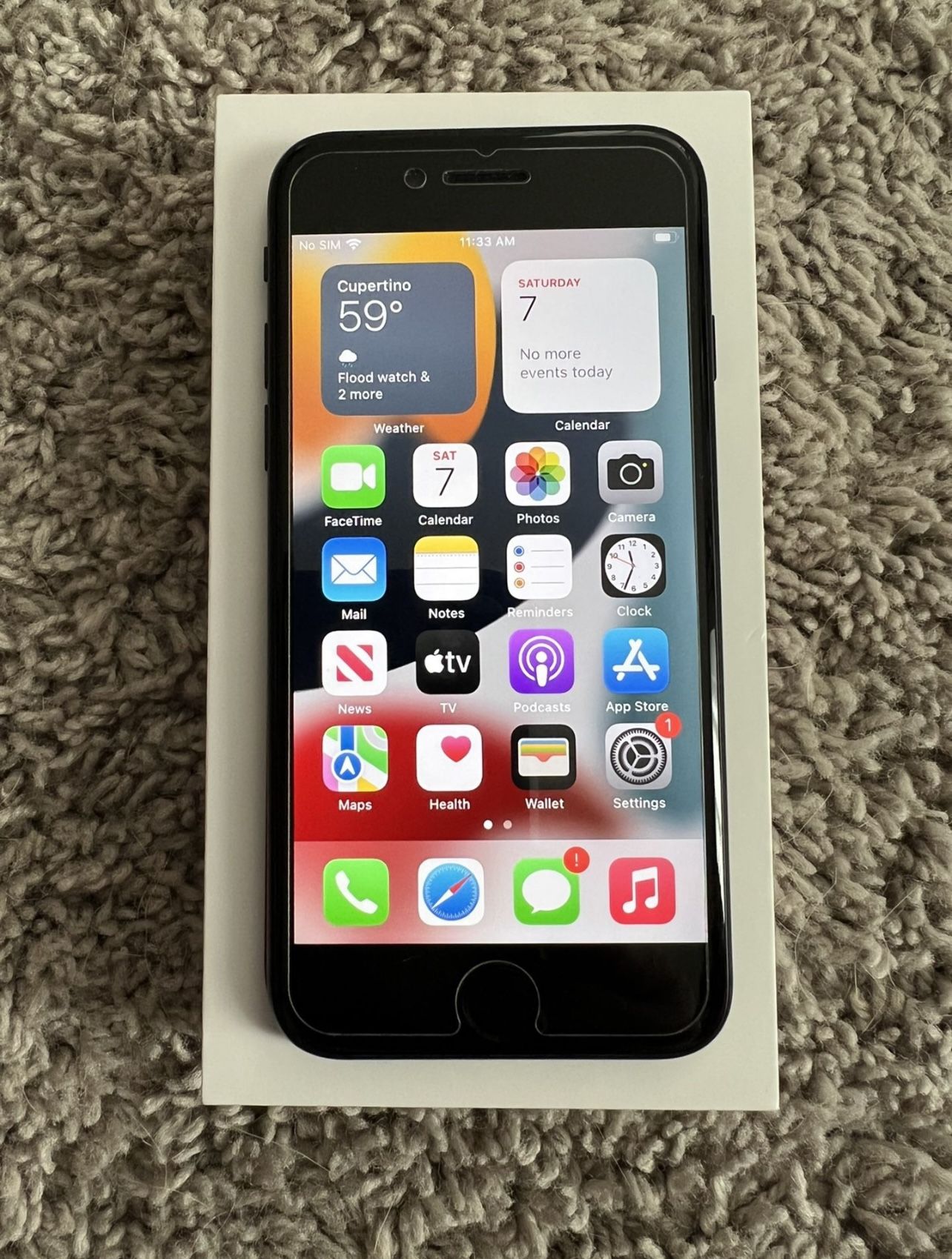 iPhone SE 2020 128GB in Excellent Condition Unlocked Apple 2nd Gen