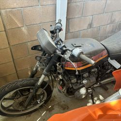 1984 Kawasaki Kz700