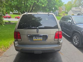 2004 Lincoln Aviator