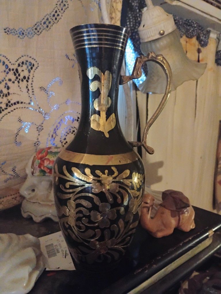 India Overseas Designer Solid Brass Vase.
