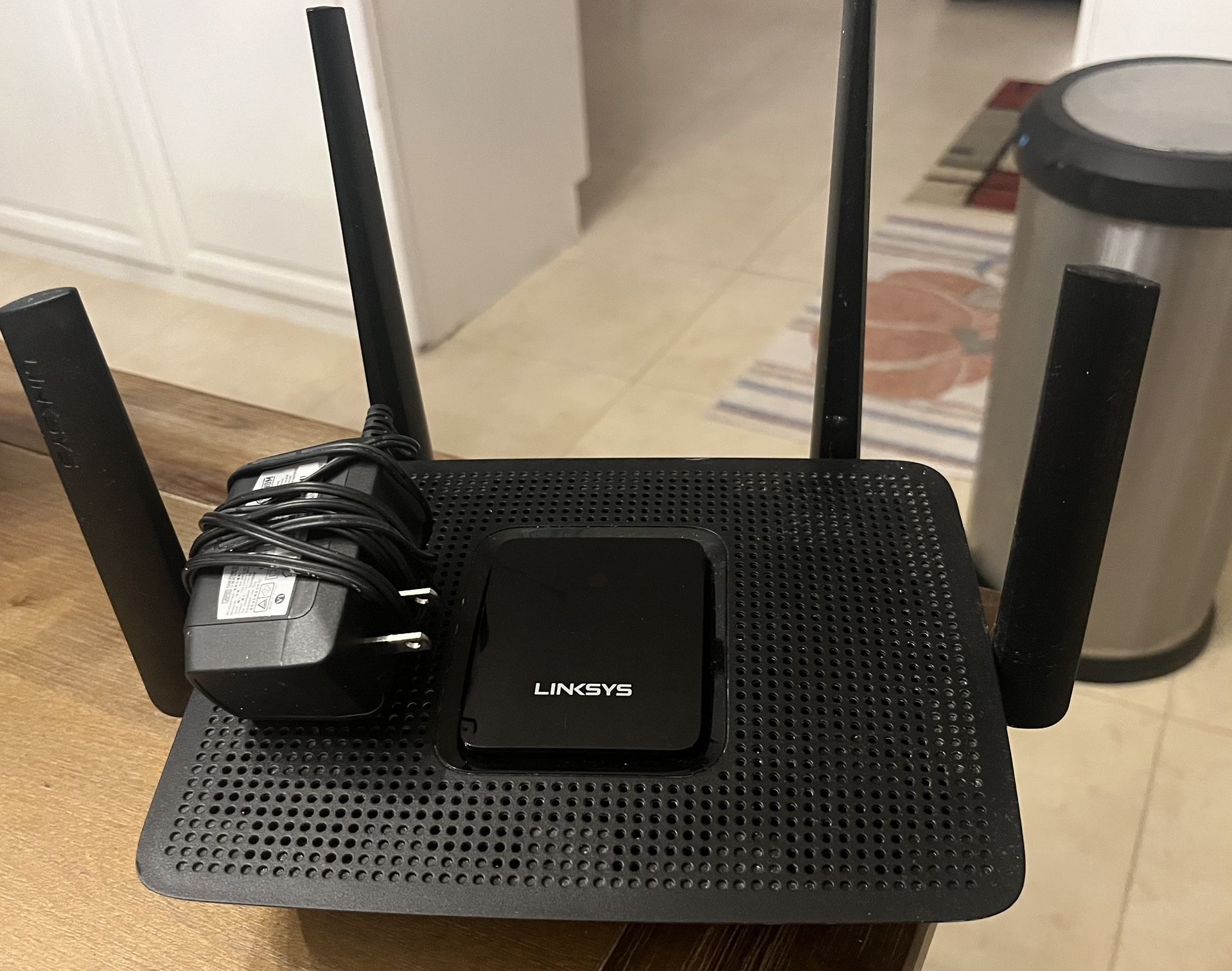 Linksys MR900 WiFi Router
