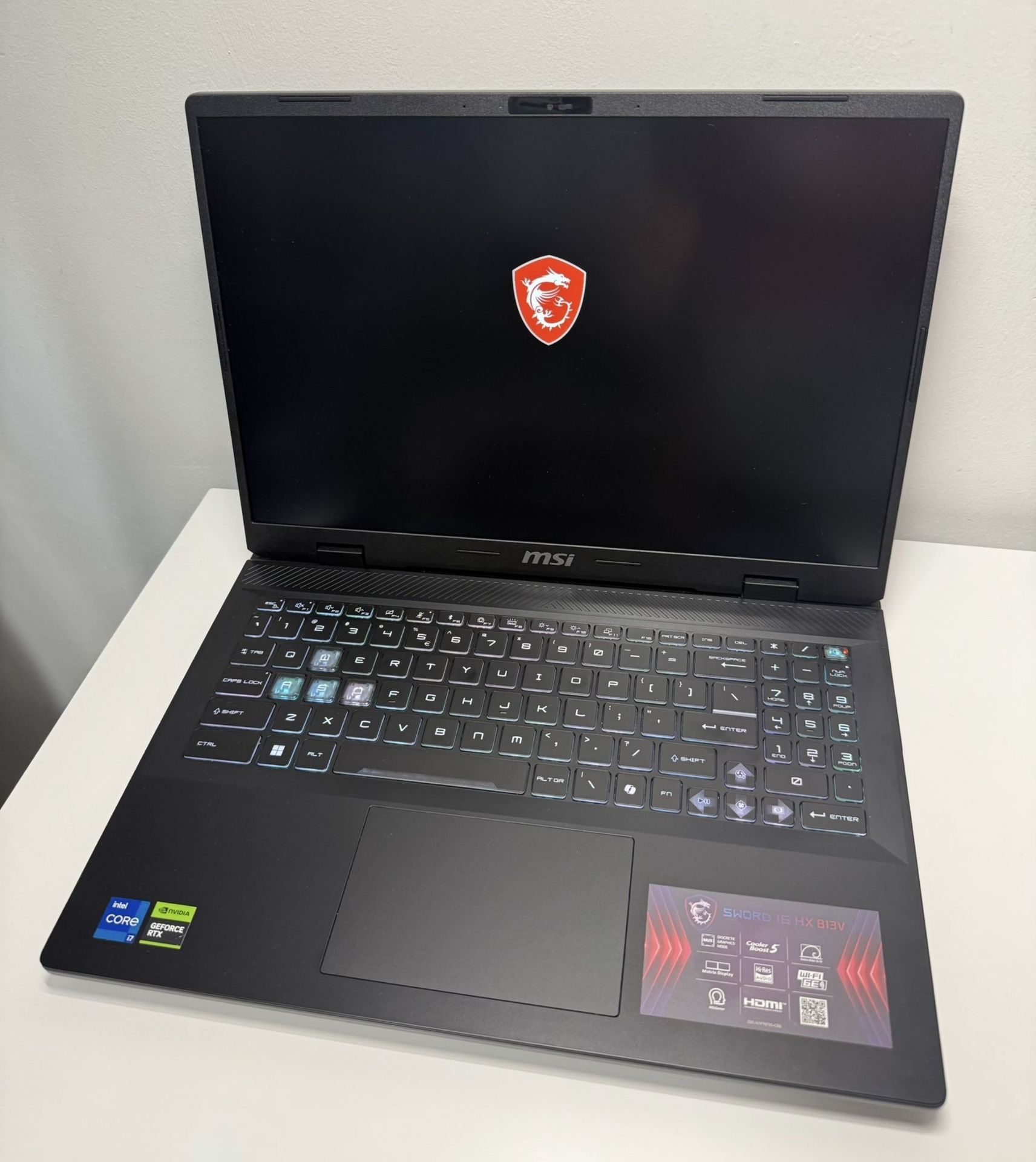 Laptop MSI Core i7 13Th 16Gb 1Tb RTX 4070 8Gb