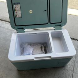 Portable Freezer/Cooler - 25 Quart