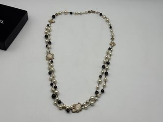 CHANEL CC LOGO ENAMEL PEARL RESIN LONG GOLDEN NECKLACE MINT 100% GENUINE ~$1900