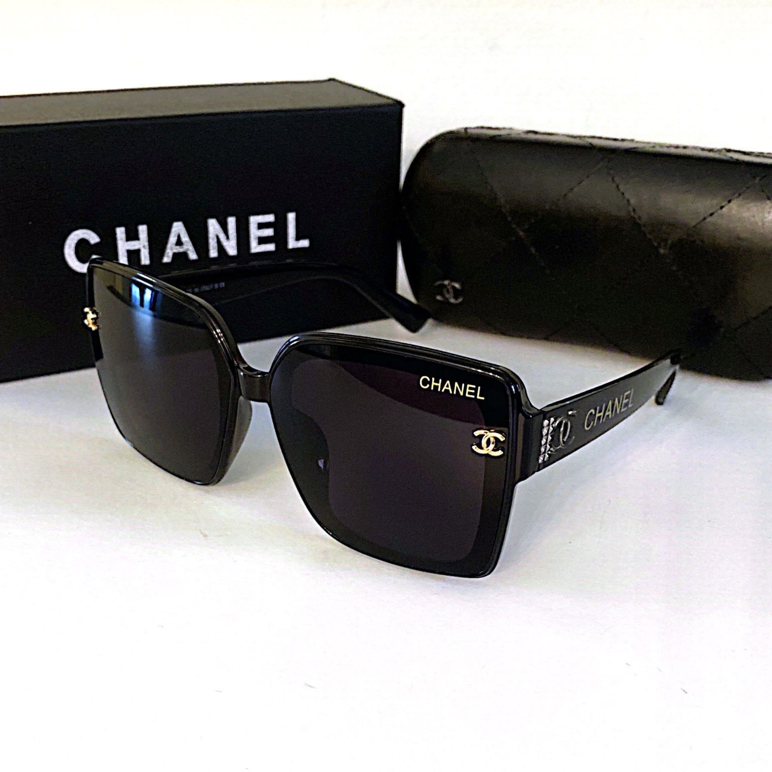 CHANEL Women Sunglasses. Black, Used Like New 8234 61.15.147. SQUARE Design  OVERSIZED COMES WITH EVERYTHING IN THE PICTURES for Sale in Shelbyville, KY  - OfferUp