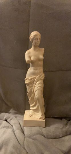 A. Santorini Sculpture 