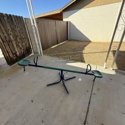 Teeter Totter / See Saw