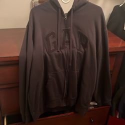 Gap Sweatshirt 