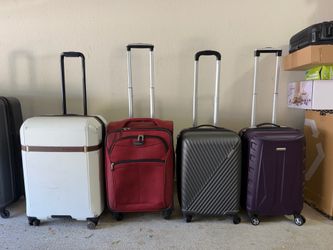 Moving must gone before Sunday ‼️Delsey 22” Carry on luggages Each $20