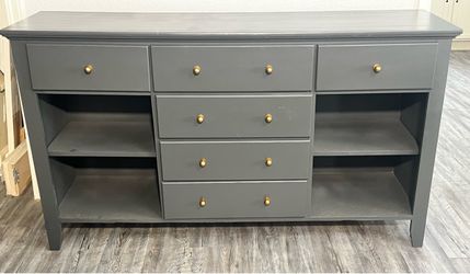 Buffet/Media center/Dresser