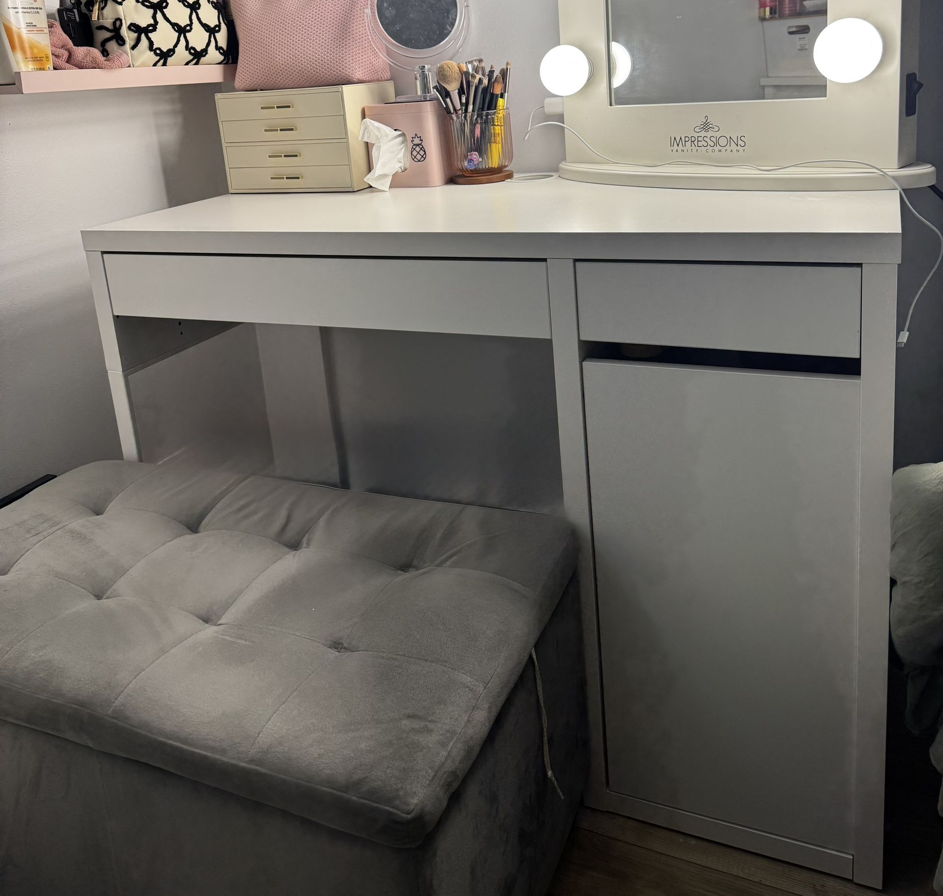 IKEA DESK~ MAKEUP VANITY TABLE ONLY