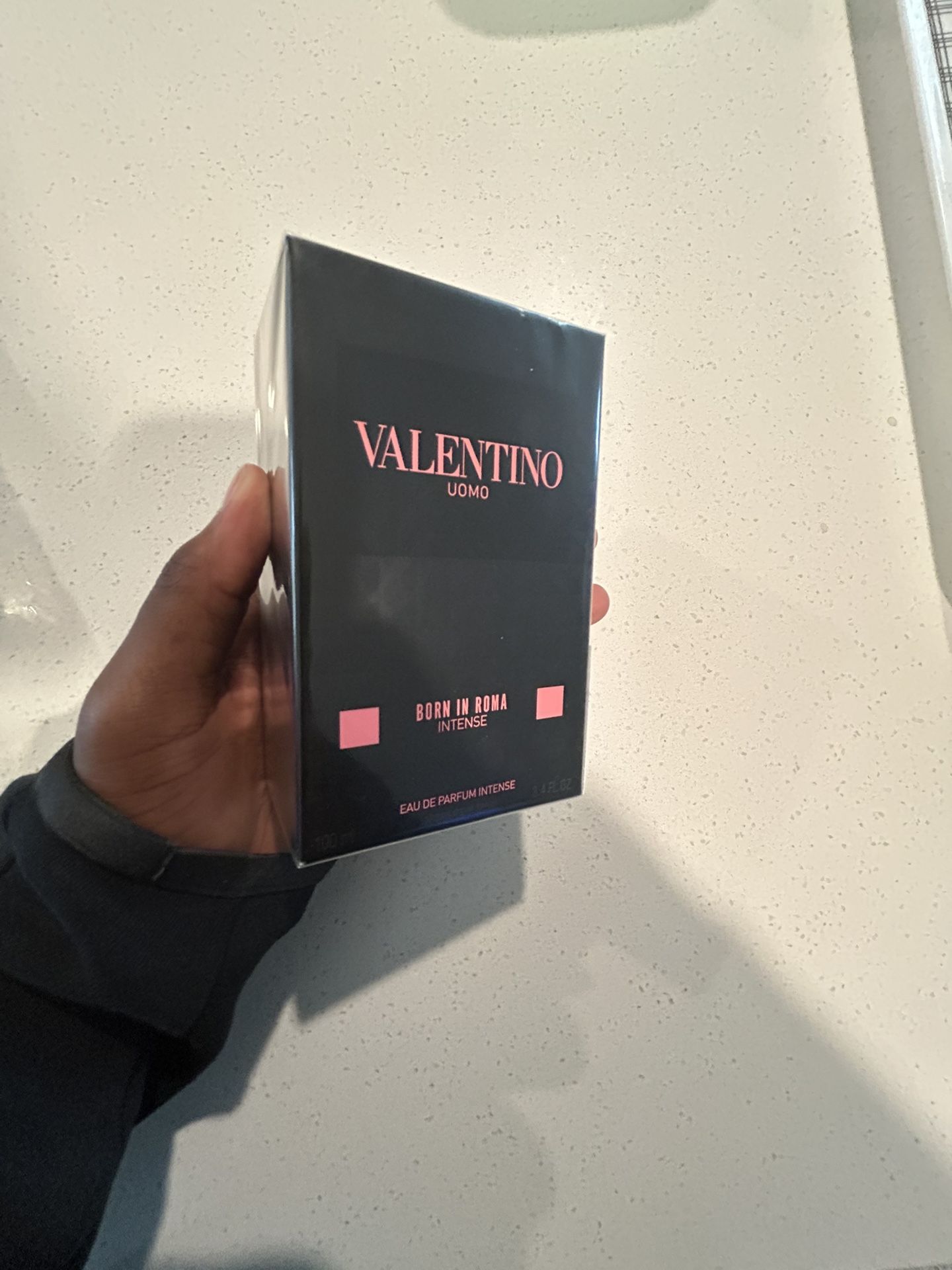 Valentino uomo born in roma intense