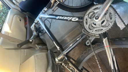 Giant Road Bike