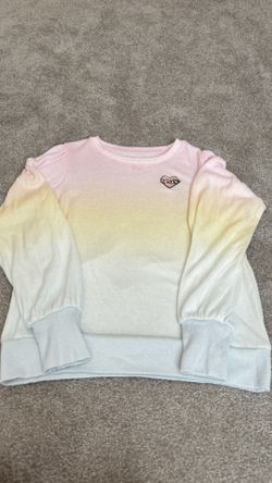 Girls’ clothing 