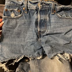 Levi’s Shorts 