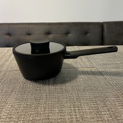 Sauce Pan Like New (UTC Area)