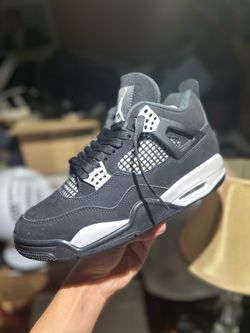 Jordan 4 White thunder
